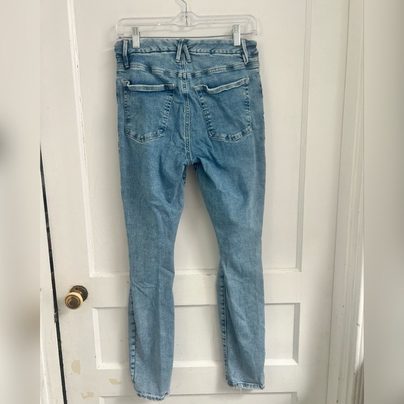 Good American Good Legs Distressed
Size 6/28 $179 - Picture 4 of 4